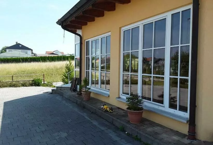 Majatalo Mediterraneo