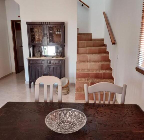 پانسیون Quinta Da Norinha