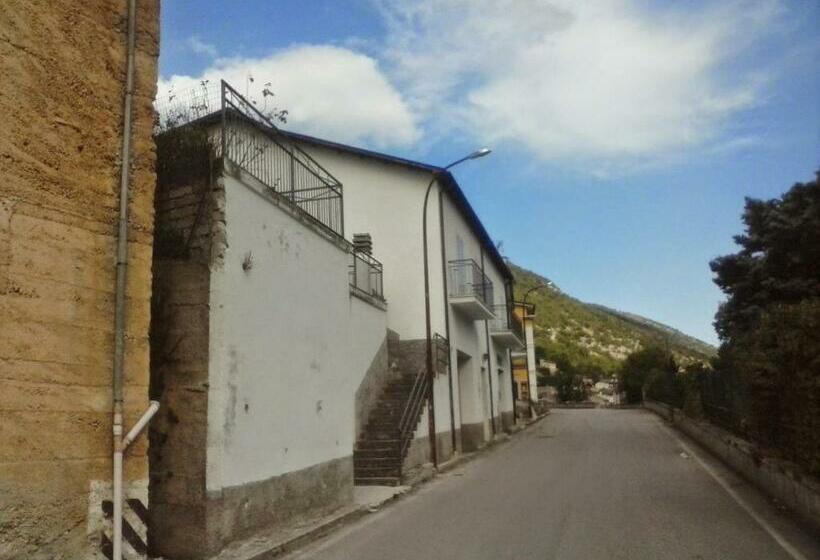 Bed and Breakfast La Grotta Di Nonno Vittorio