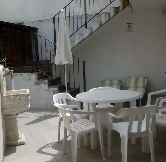 Aamiaismajoitus (B&B) La Grotta Di Nonno Vittorio