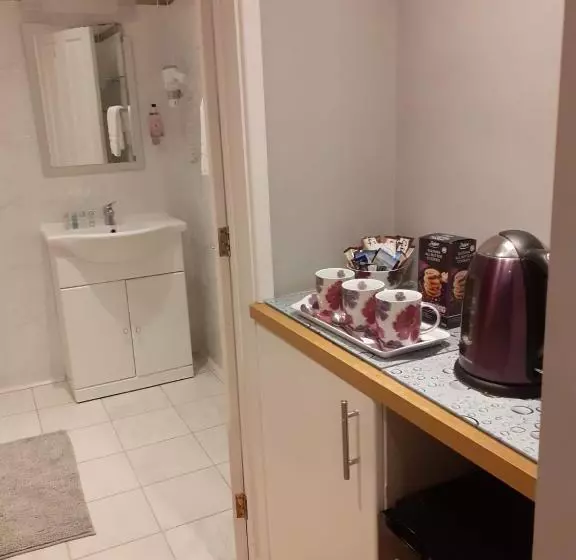 Coast 77 B&b