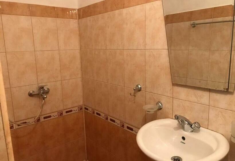 Family Hotel   Relax