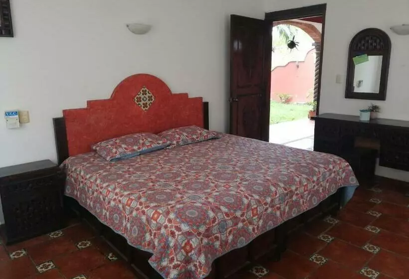 Hotelli Villa Palmeras