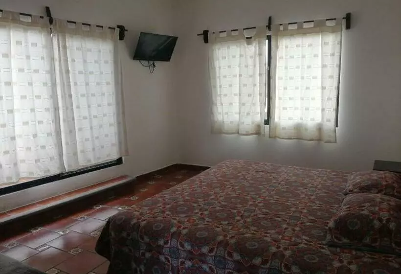 Hotelli Villa Palmeras