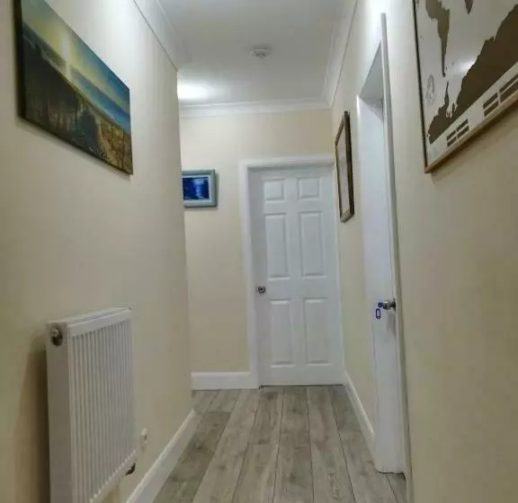 Majatalo Royal Guest House Ii