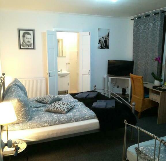 펜션 Royal Guest House Ii