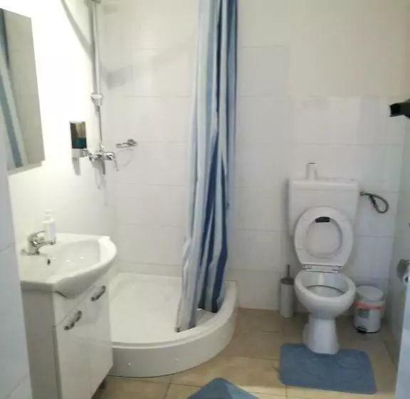 Majatalo Royal Guest House Ii