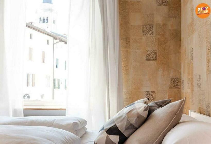 بنسيون Stop & Sleep Venzone