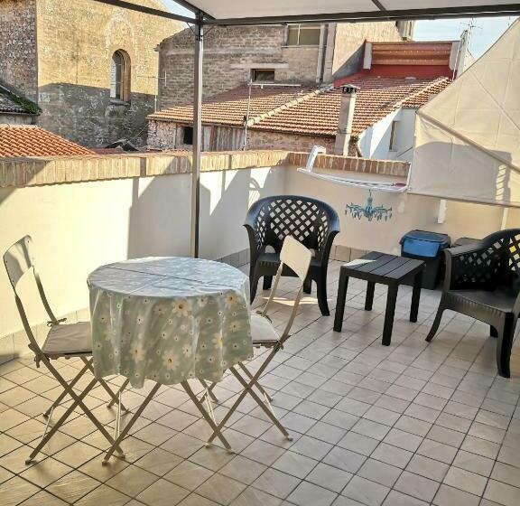 膳宿费 Terri S Home Fondi