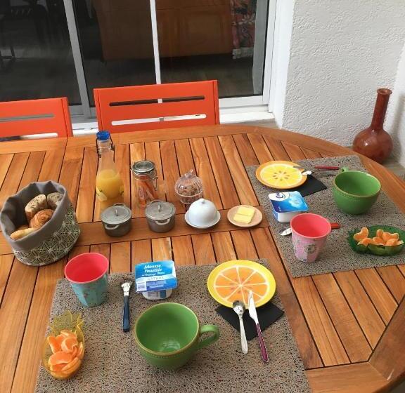 פנסיון Villa Kalimera