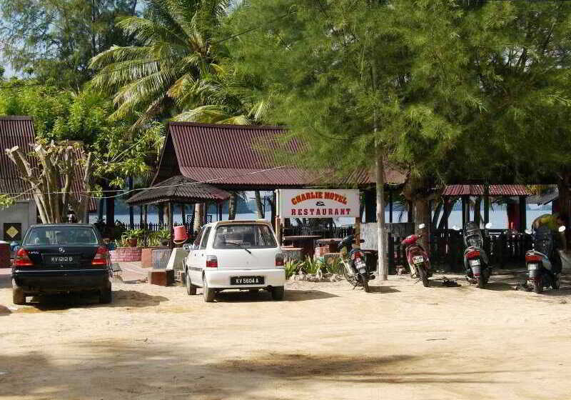 Charlie Motel & Restaurant