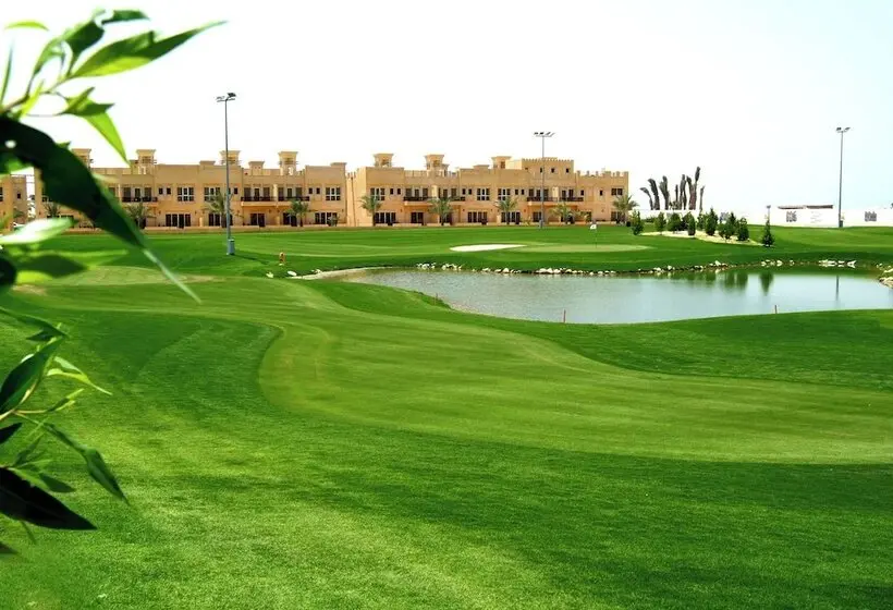 ホテル Al Hamra Village