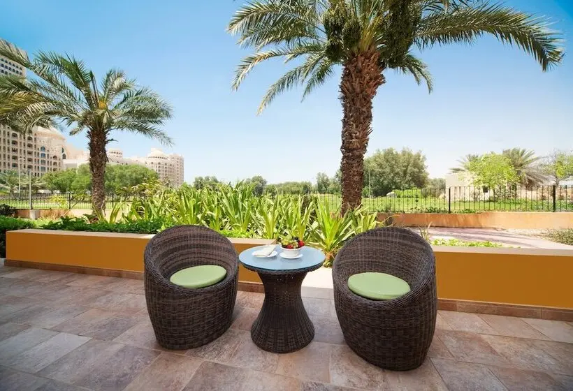 ホテル Al Hamra Village