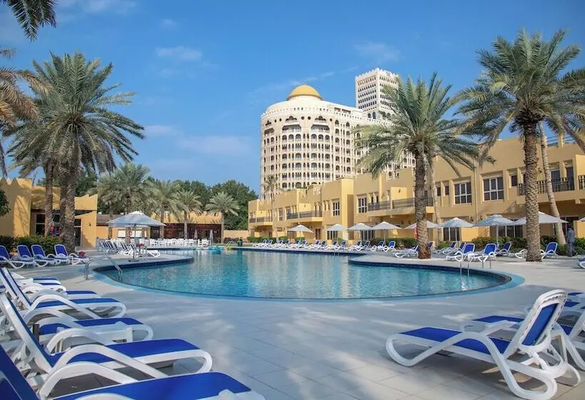 ホテル Al Hamra Village