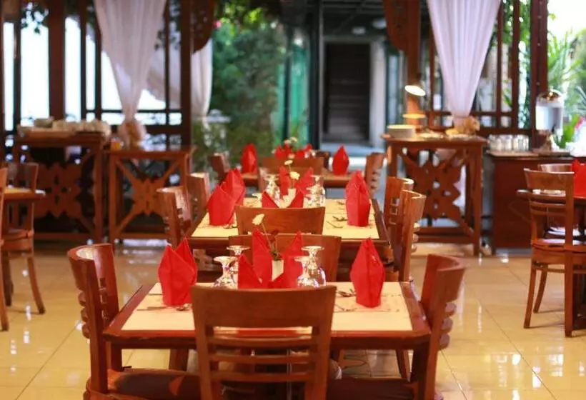 Отель Cakra Kembang