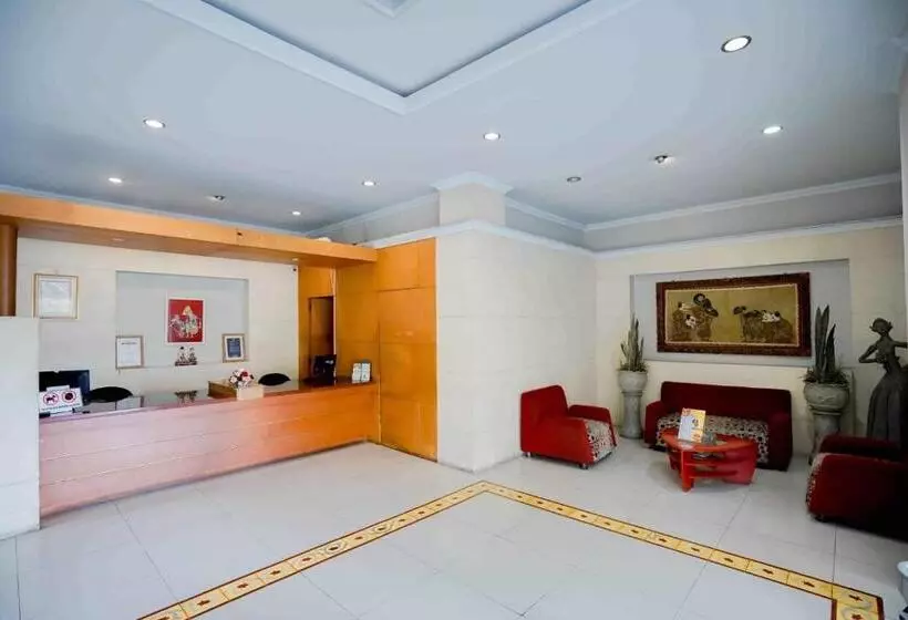 Отель Cakra Kembang