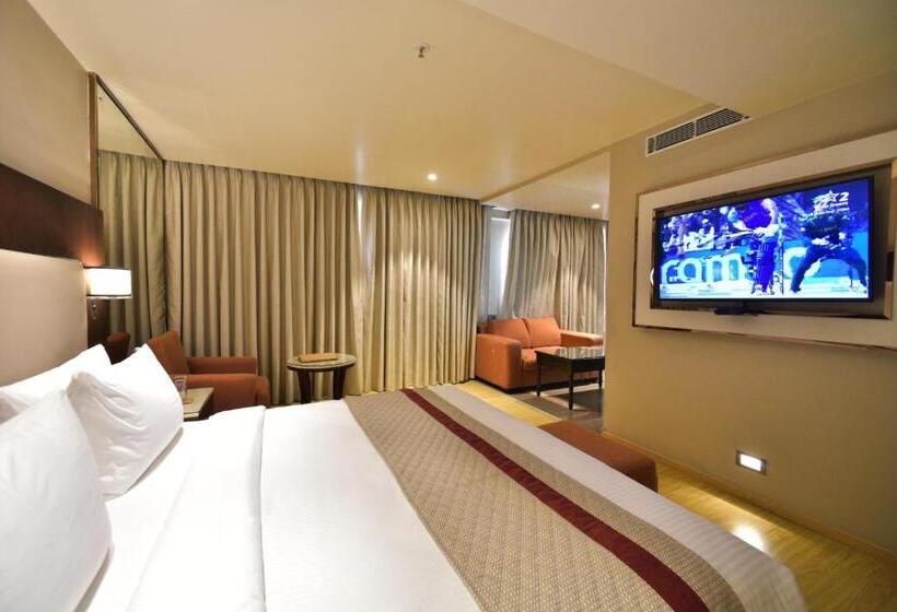 هتل Citadel Sarovar Portico Bengaluru