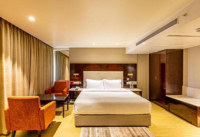 هتل Citadel Sarovar Portico Bengaluru