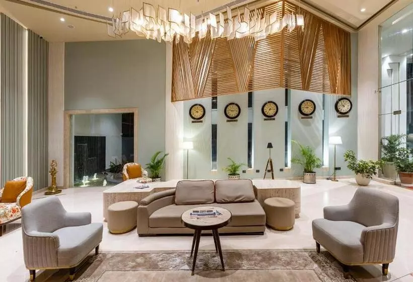 هتل Citadel Sarovar Portico Bengaluru
