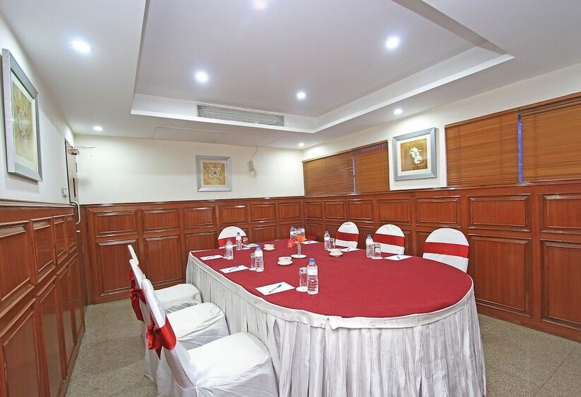 هتل Citadel Sarovar Portico Bengaluru