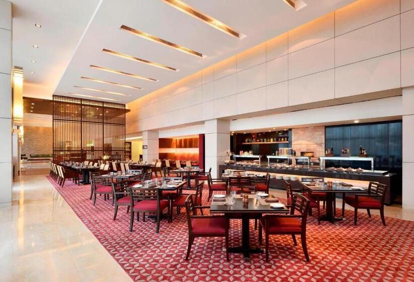 בית מלון כפרי Courtyard By Marriott Pune Hinjewadi