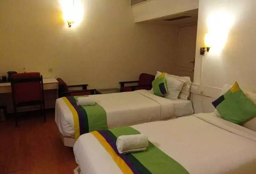 בית מלון כפרי Crown