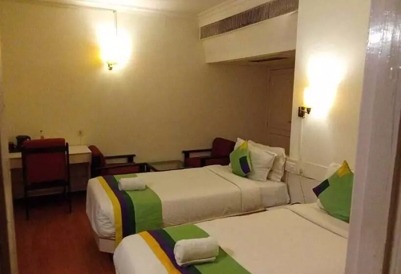 בית מלון כפרי Crown