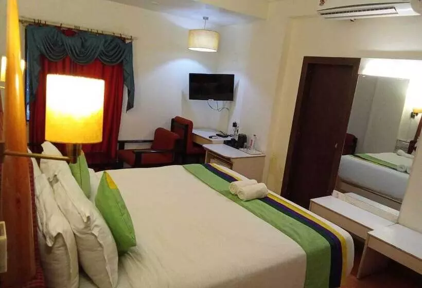 בית מלון כפרי Crown