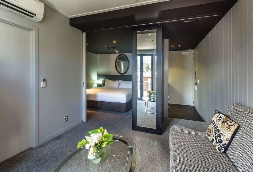 فندق Doubletree By Hilton Queenstown