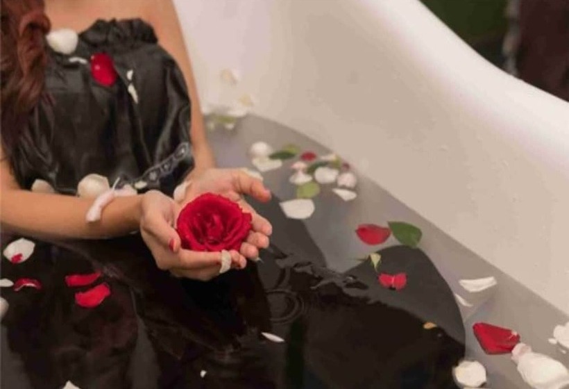 בית מלון כפרי Gh Universal