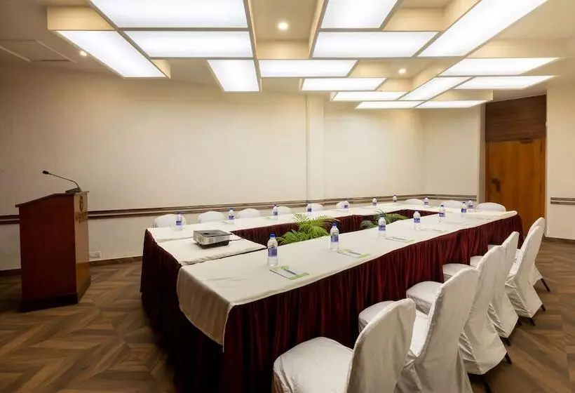 Grand Hotel Mumbai   Ballard Estate, Fort