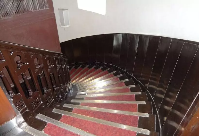 Grand Hotel Mumbai   Ballard Estate, Fort