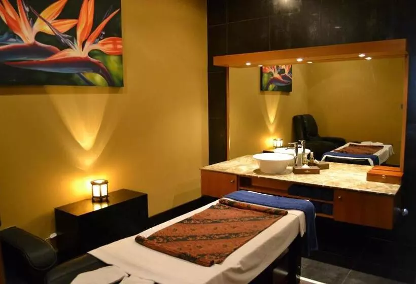 Holiday Villa Hotel & Residence City Centre Doha