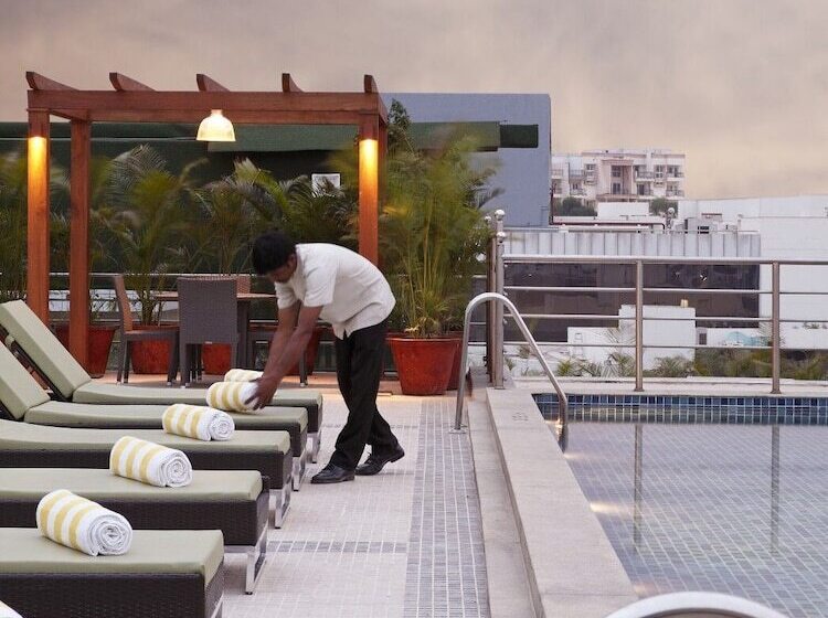 Lemon Tree Hotel Whitefield, Bengaluru