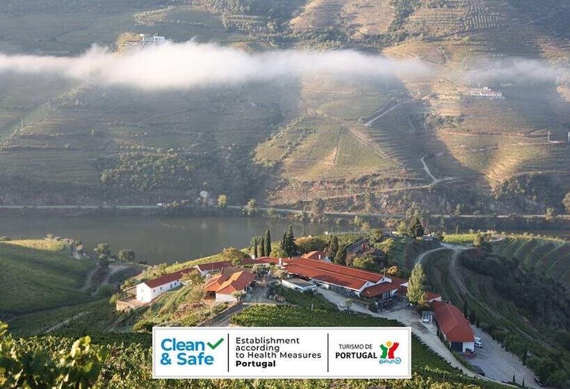 فندق ريفى Quinta Nova Winery House   Relais & Châteaux