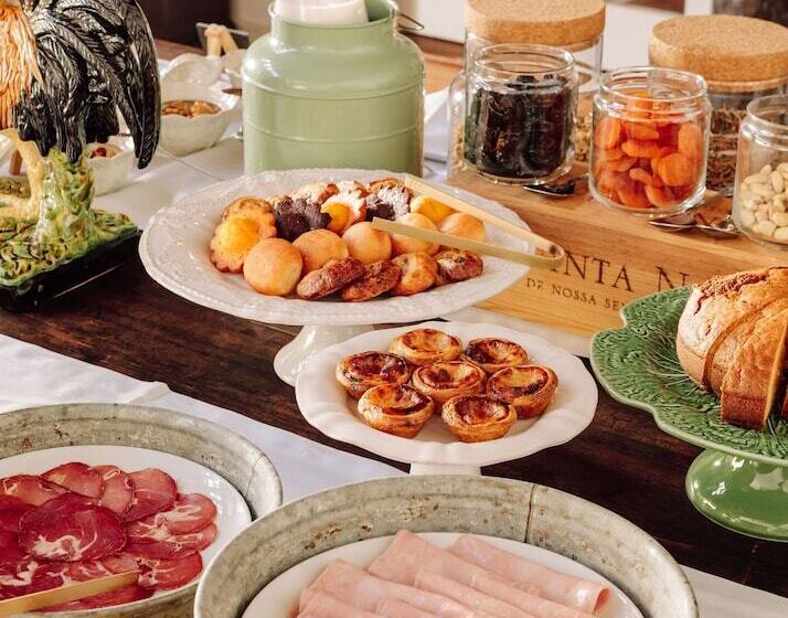 فندق ريفى Quinta Nova Winery House   Relais & Châteaux