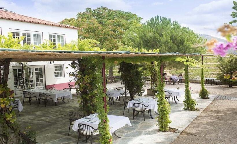 فندق ريفى Quinta Nova Winery House   Relais & Châteaux