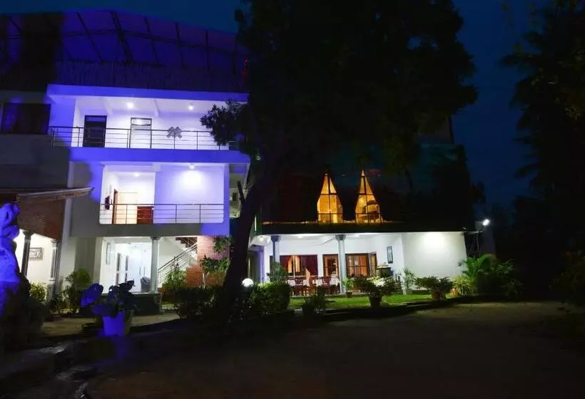 Отель Siyanco Holiday Resort