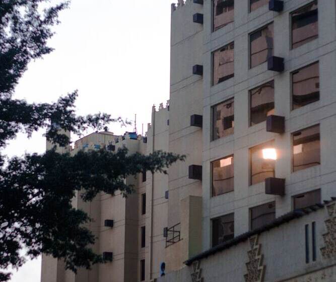 בית מלון כפרי Sterlings Mac