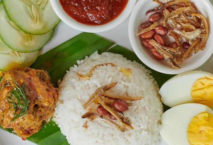 Hotel Temple Tree Resort