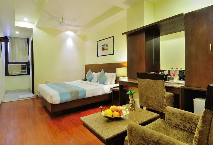 Hotel The Raj At New Delhi Railway Station