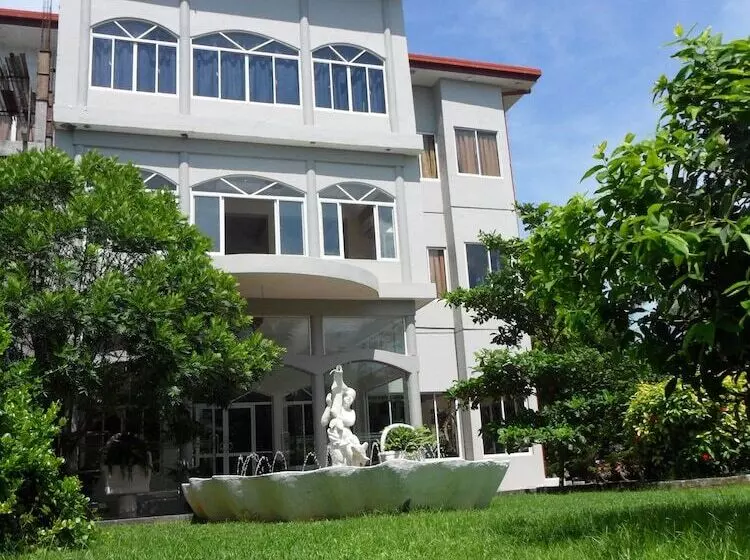 호텔 Tilko Jaffna City