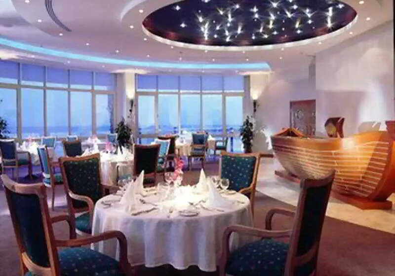 리조트 Al Hamra Village