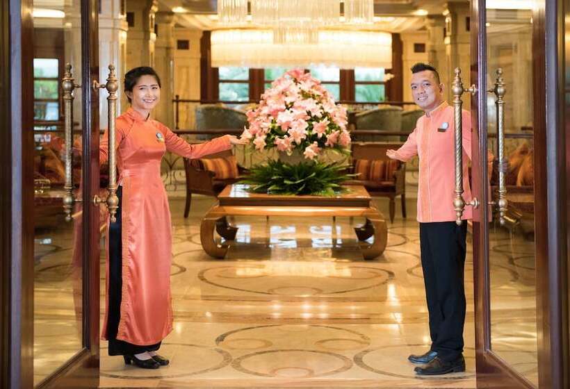 リゾートホテル Vinpearl Luxury Nha Trang