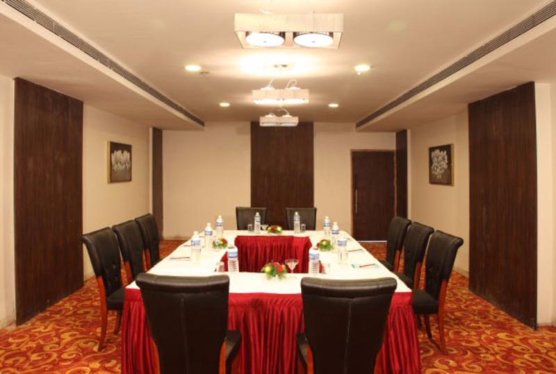 Hotel Mapple Adhwryou Pune
