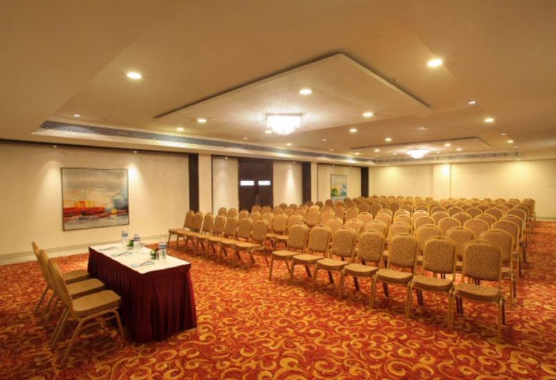 Hotel Mapple Adhwryou Pune