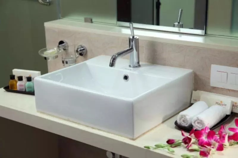 Отель Mapple Adhwryou Pune