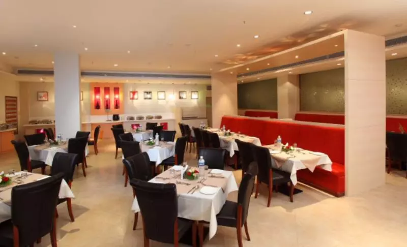 Отель Mapple Adhwryou Pune