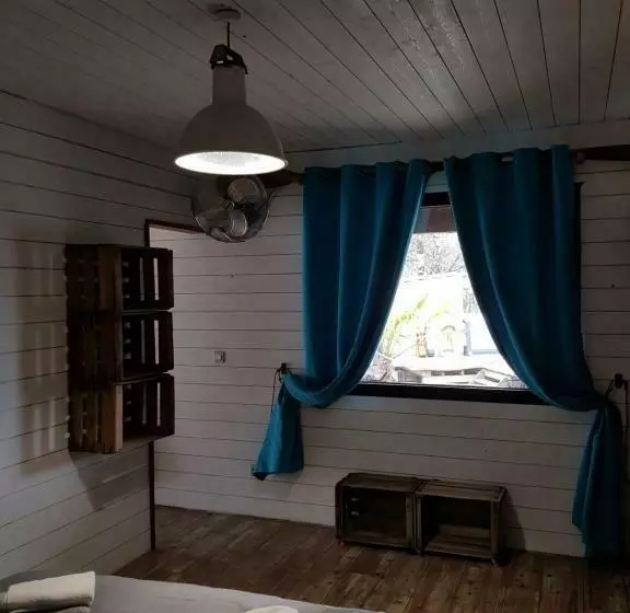 Aamiaismajoitus (B&B) Au Bois Flotté