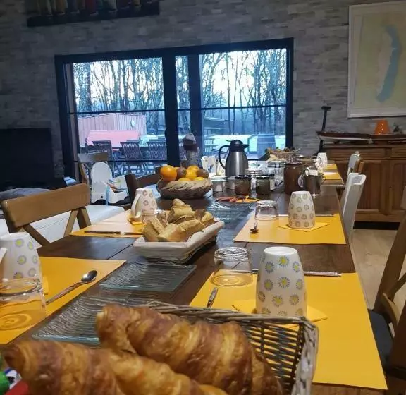 Aamiaismajoitus (B&B) Au Bois Flotté